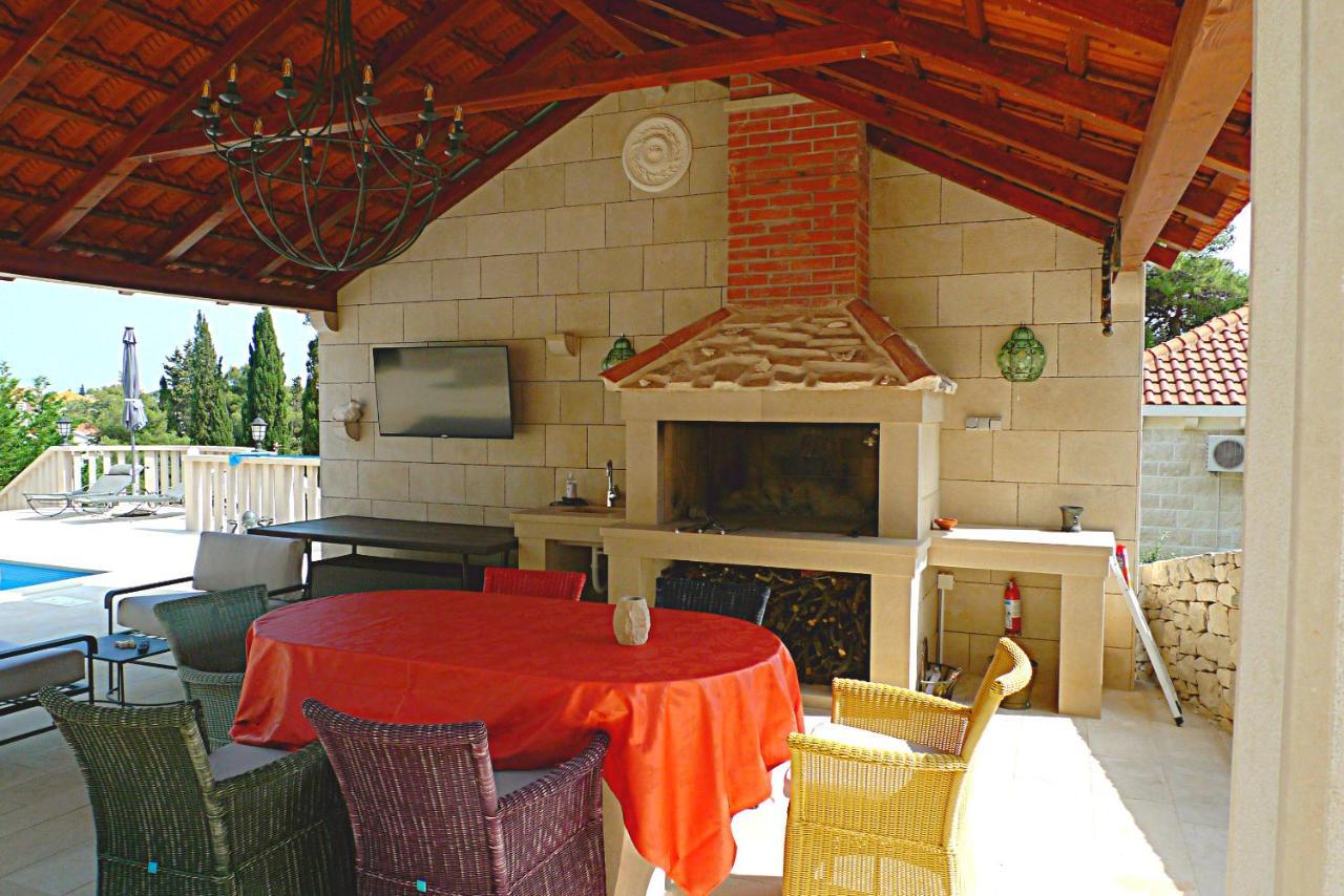 Ursa Minor Villa Sumartin Luaran gambar